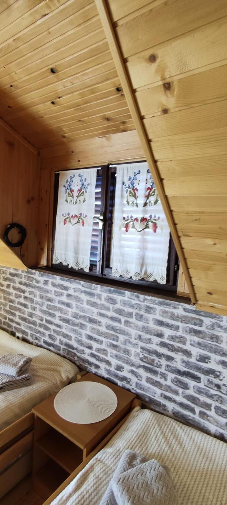 Uki & Sofi Mountain House Hotell Kopaonik Exteriör bild